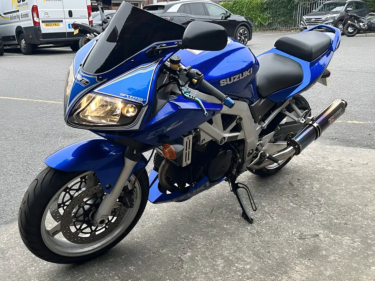 Used 2003 Suzuki SV1000 SK3 Blue - Interior and Exterior details 14