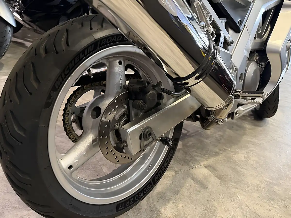 Used 2003 Suzuki SV650S - Interior and Exterior details 10