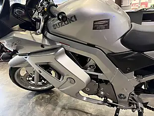 Used 2003 Suzuki SV650S - Interior and Exterior details 12