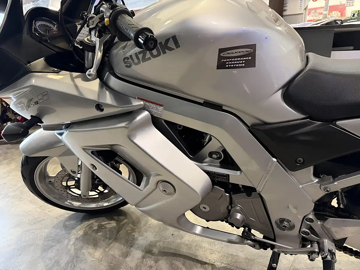 Used 2003 Suzuki SV650S - Interior and Exterior details 12