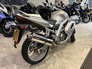 Used 2003 Suzuki SV650S - Interior and Exterior details 3
