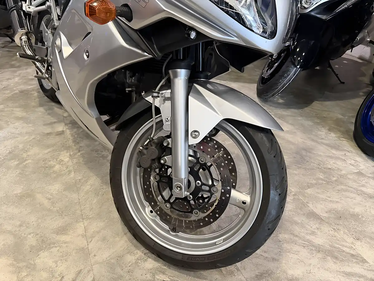 Used 2003 Suzuki SV650S - Interior and Exterior details 7