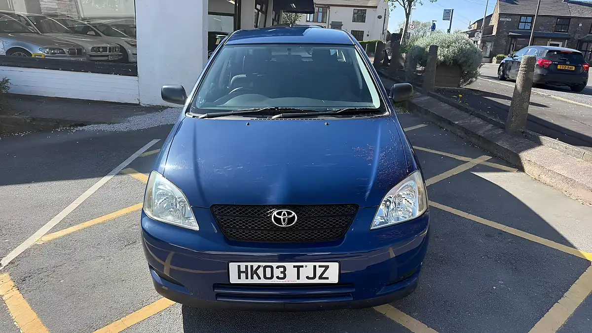 Used 2003 Toyota Corolla T2 Blue - Interior and Exterior details 12