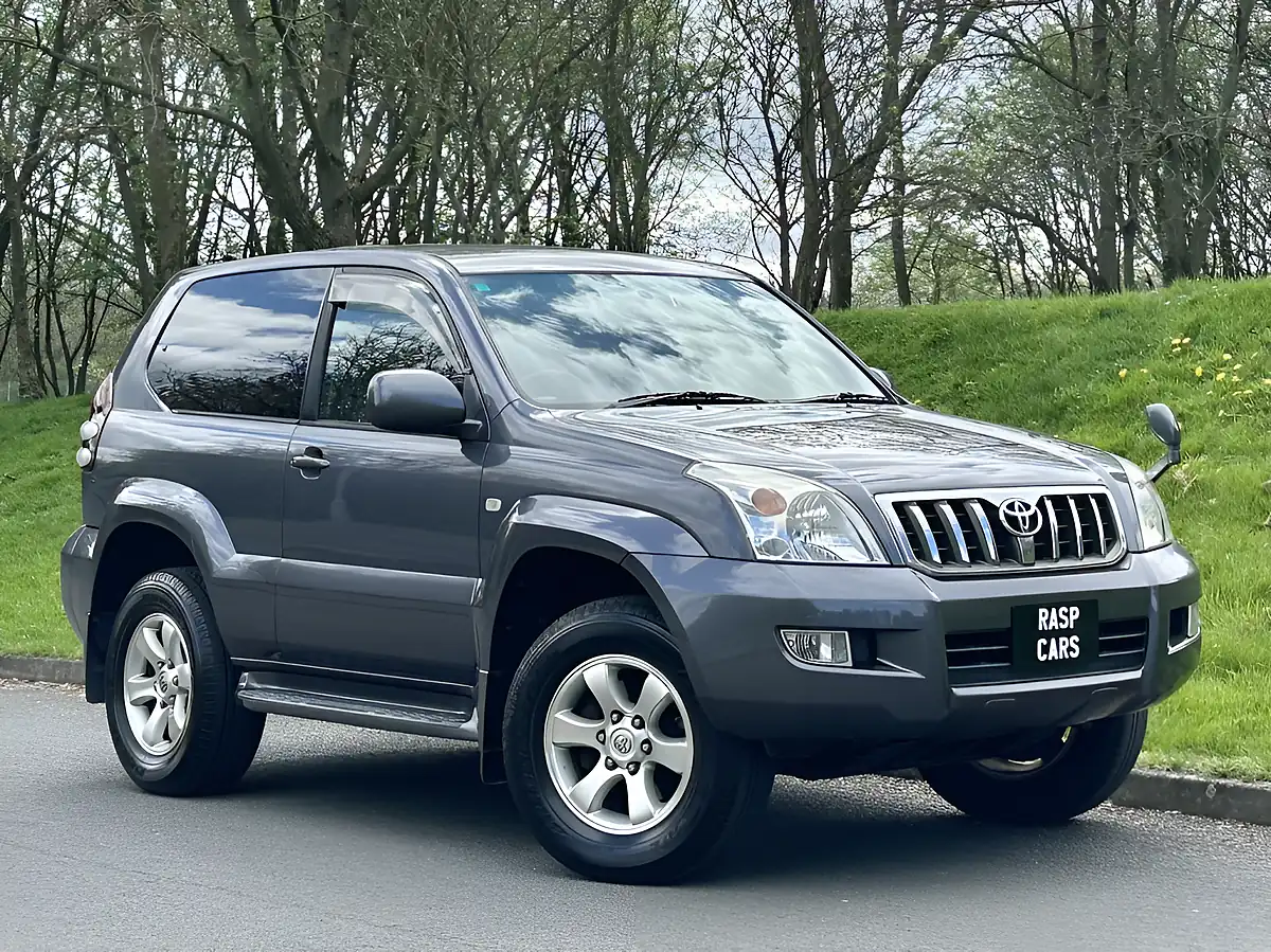 Used 2003 Toyota Land Cruiser Rz Prado Swb 3 Door Grey - Front View