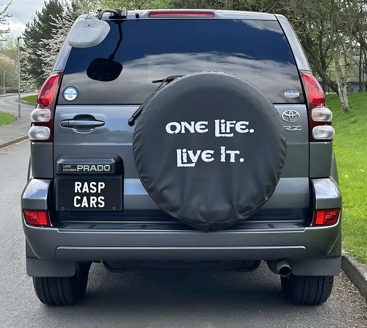 Used 2003 Toyota Land Cruiser Rz Prado Swb 3 Door Grey - Interior and Exterior details 10