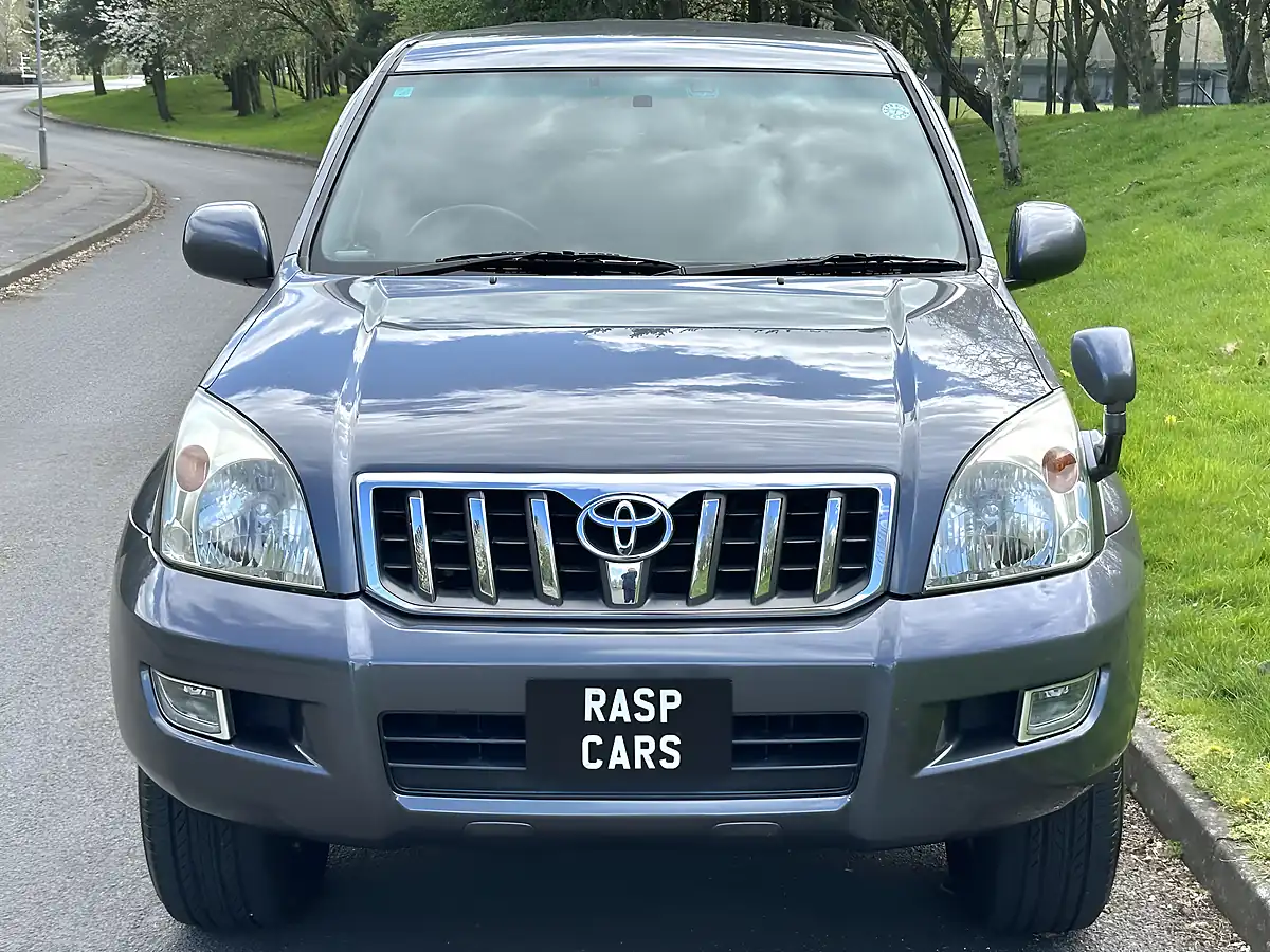 Used 2003 Toyota Land Cruiser Rz Prado Swb 3 Door Grey - Interior and Exterior details 12