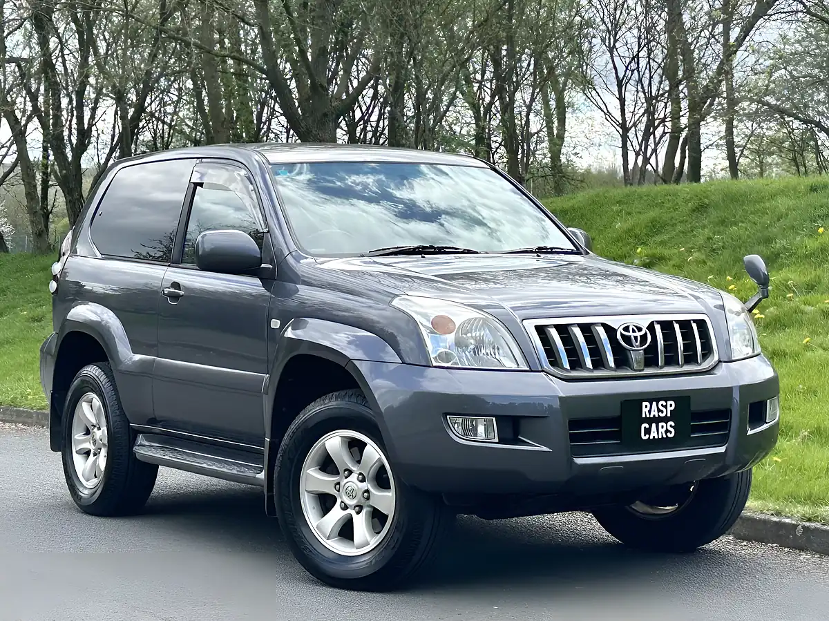 Used 2003 Toyota Land Cruiser Rz Prado Swb 3 Door Grey - Interior and Exterior details 2