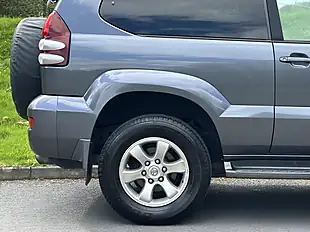 Used 2003 Toyota Land Cruiser Rz Prado Swb 3 Door Grey - Interior and Exterior details 6