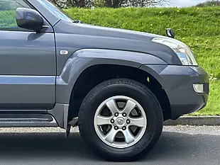 Used 2003 Toyota Land Cruiser Rz Prado Swb 3 Door Grey - Interior and Exterior details 7