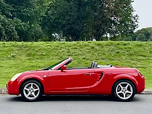 Used 2003 Toyota MR2 Roadster Red - Interior and Exterior details 10