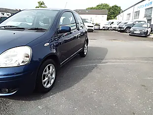 Used 2003 Toyota Yaris T Spirit Blue - Interior and Exterior details 15