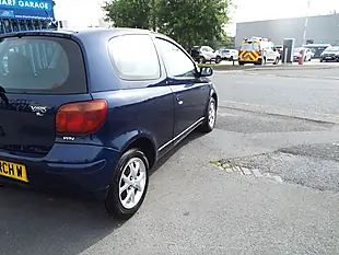 Used 2003 Toyota Yaris T Spirit Blue - Interior and Exterior details 17