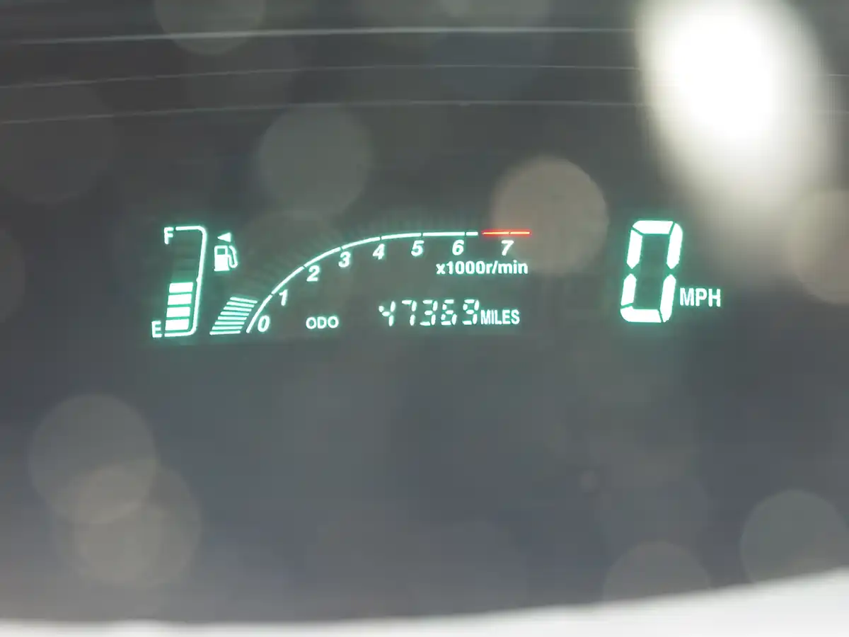 Used 2003 Toyota Yaris T Spirit Blue - Interior and Exterior details 18
