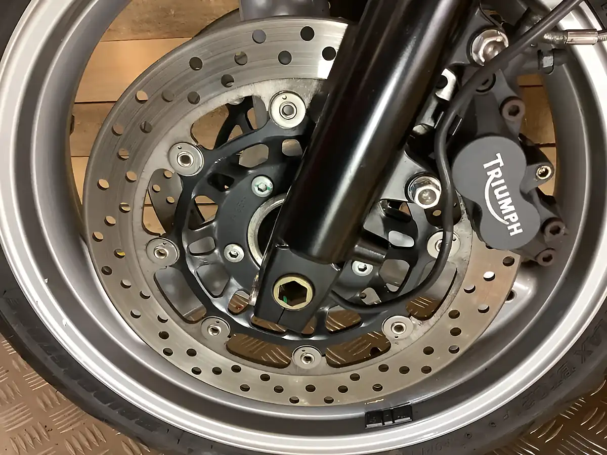 Used 2003 Triumph Tt - Interior and Exterior details 19