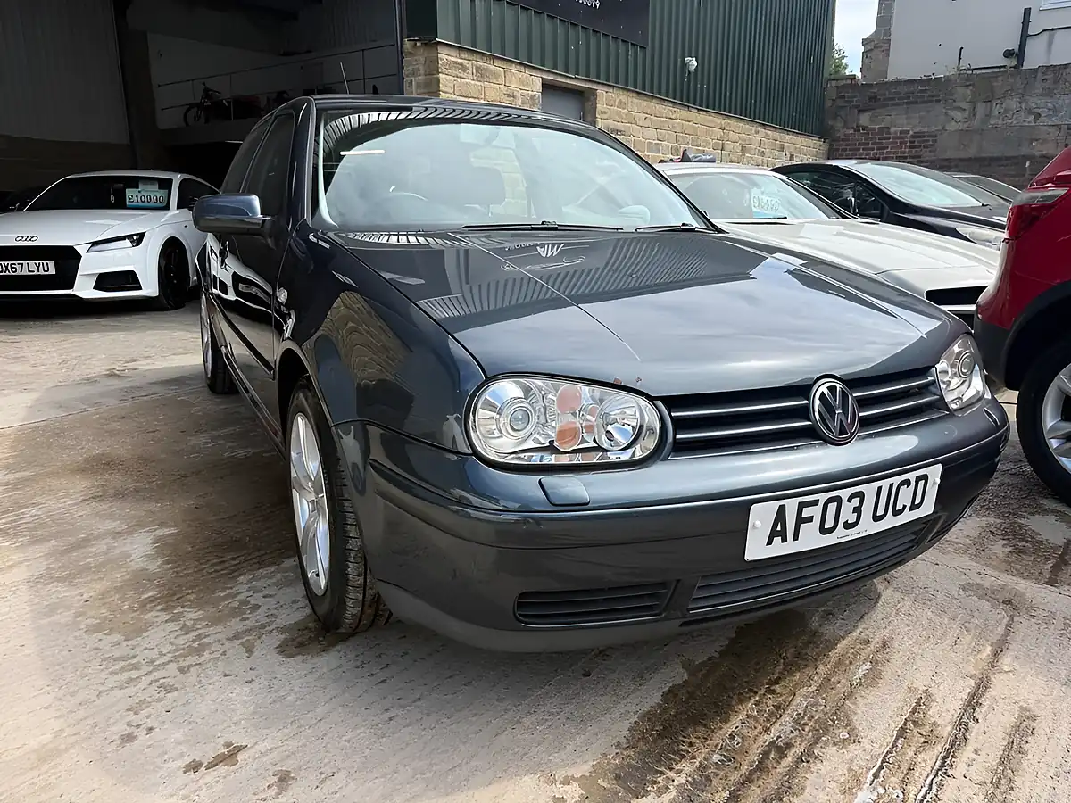 Used 2003 Volkswagen Golf GT Grey - Front View