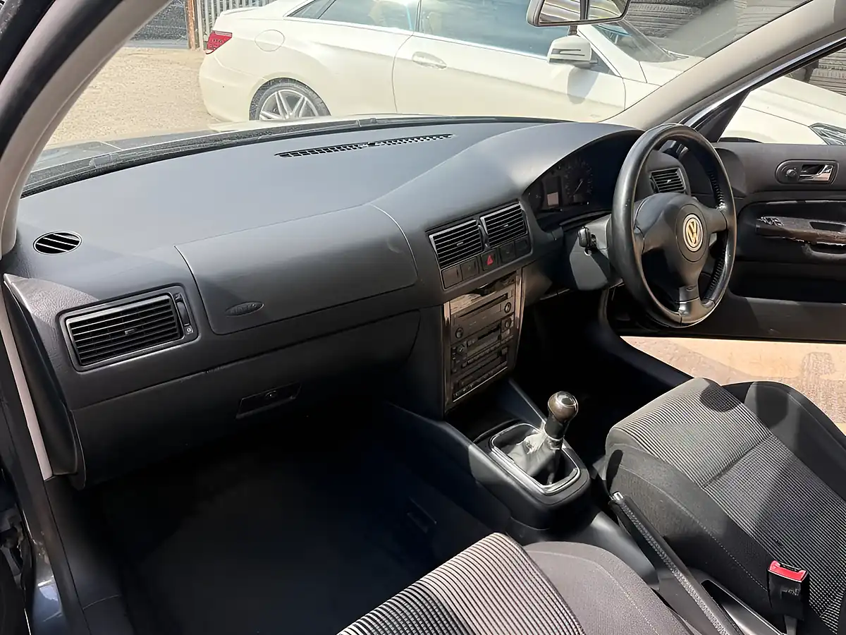 Used 2003 Volkswagen Golf GT Grey - Interior and Exterior details 10
