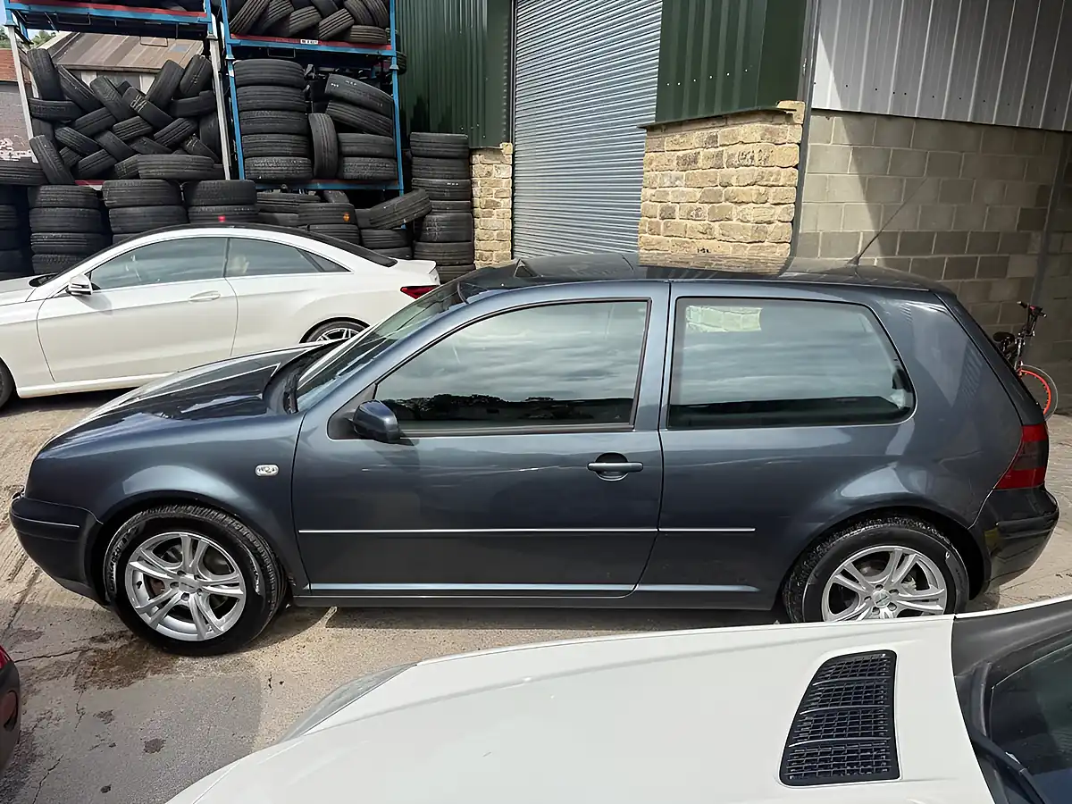 Used 2003 Volkswagen Golf GT Grey - Interior and Exterior details 5