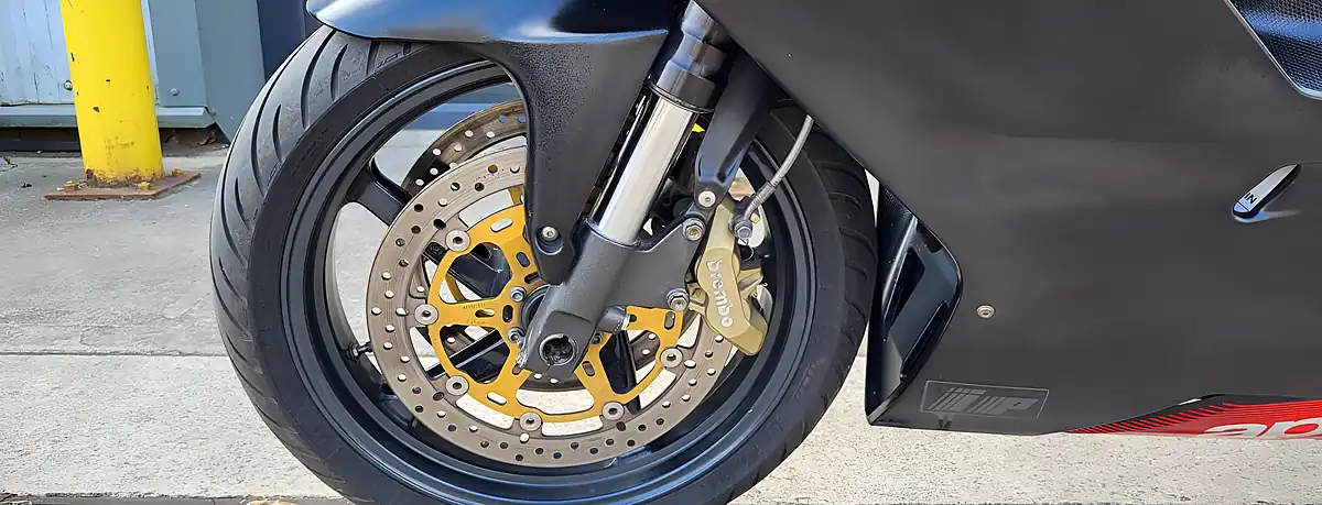 Used 2004 Aprilia Rsv 1000R - Interior and Exterior details 5