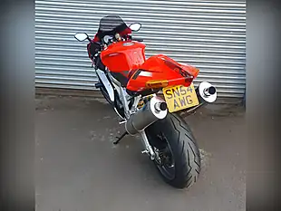 Used 2004 Aprilia Rsv R Factory Red - Interior and Exterior details 10