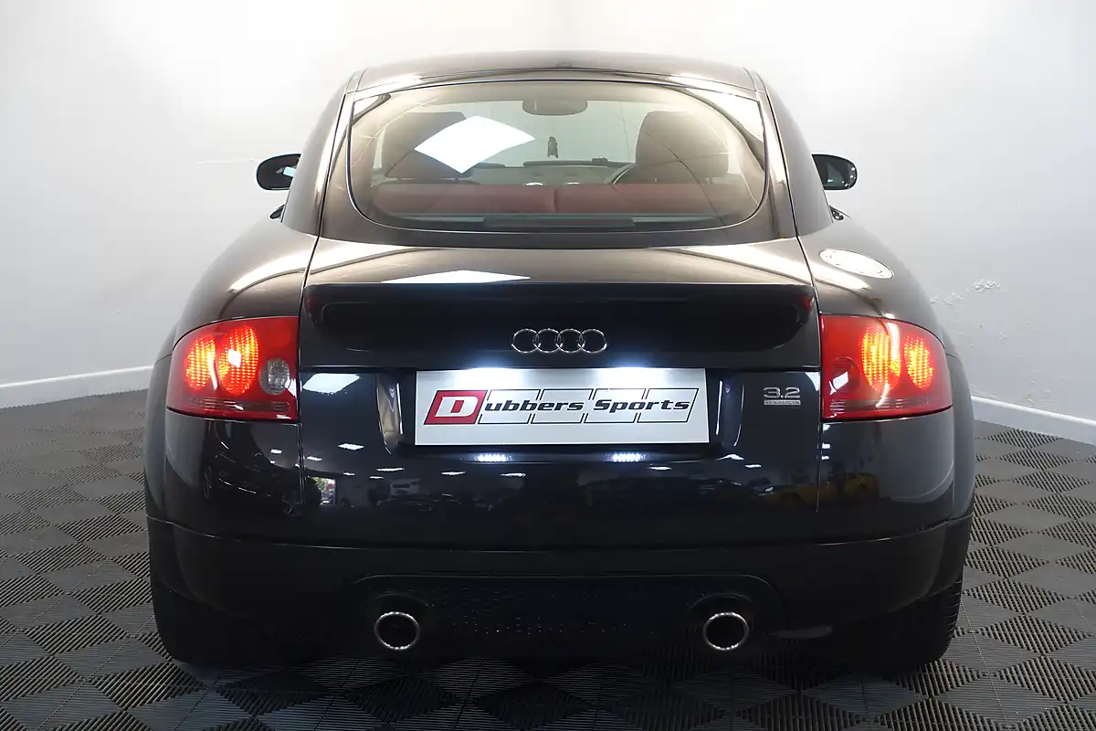 Used 2004 Audi Tt Coupe Black - Interior and Exterior details 19