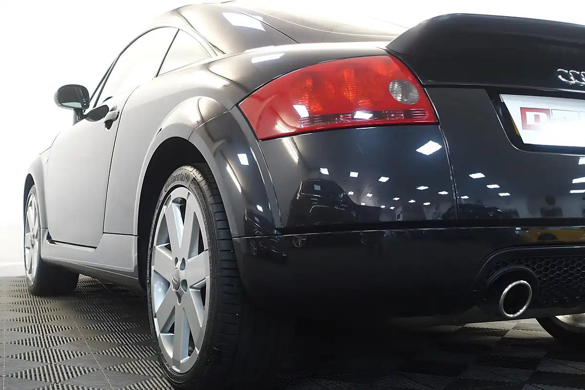 Used 2004 Audi Tt Coupe Black - Interior and Exterior details 6