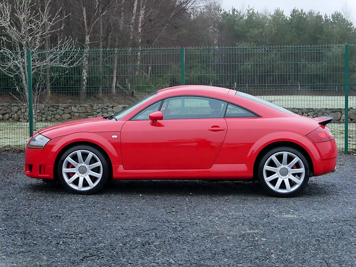 Used 2004 Audi Tt Coupe Misano Red - Interior and Exterior details 6