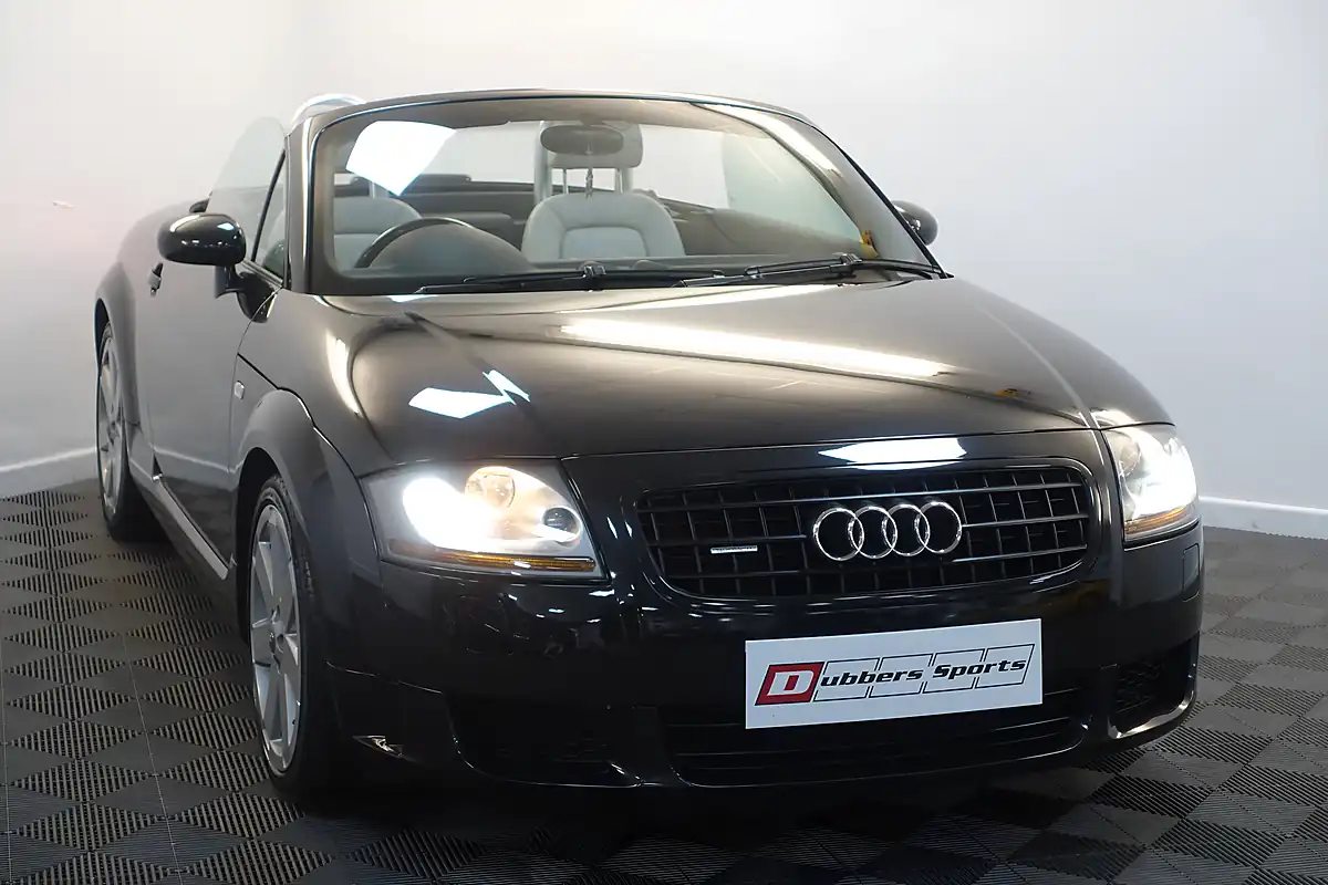 Used 2004 Audi Tt Roadster Black - Interior and Exterior details 16