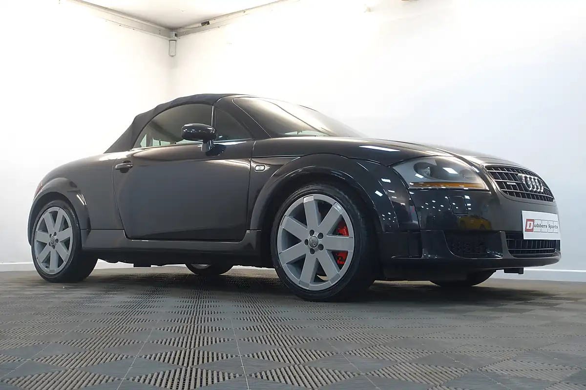 Used 2004 Audi Tt Roadster Black - Interior and Exterior details 18