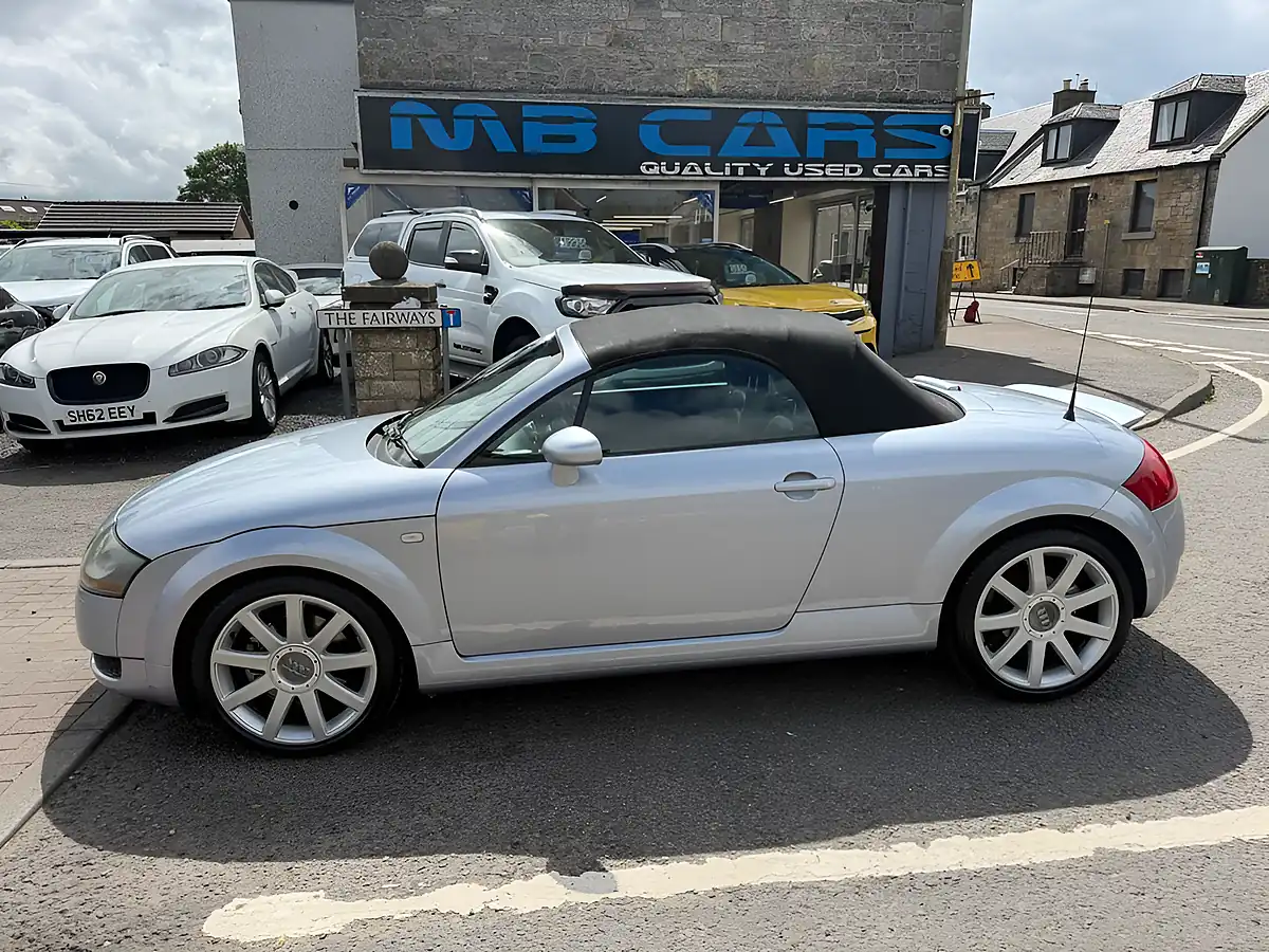 Used 2004 Audi Tt Roadster Silver - Interior and Exterior details 9