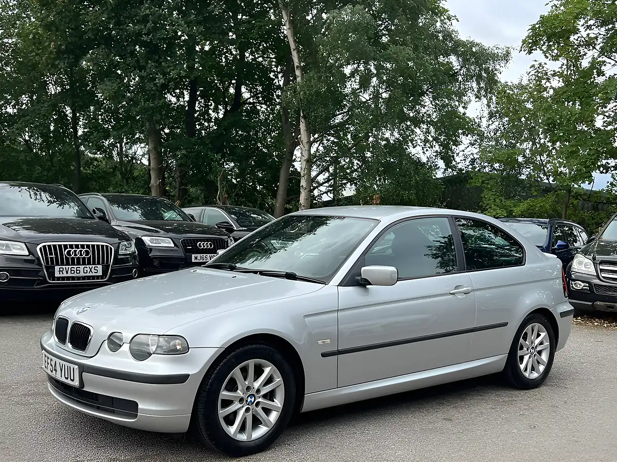 Used 2004 BMW 3 Series Es Compact Silver - Interior and Exterior details 2