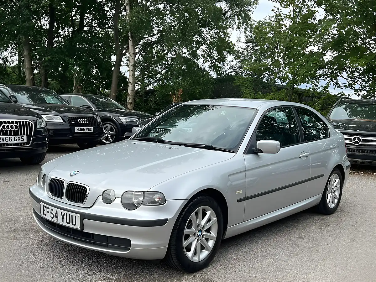 Used 2004 BMW 3 Series Es Compact Silver - Interior and Exterior details 7