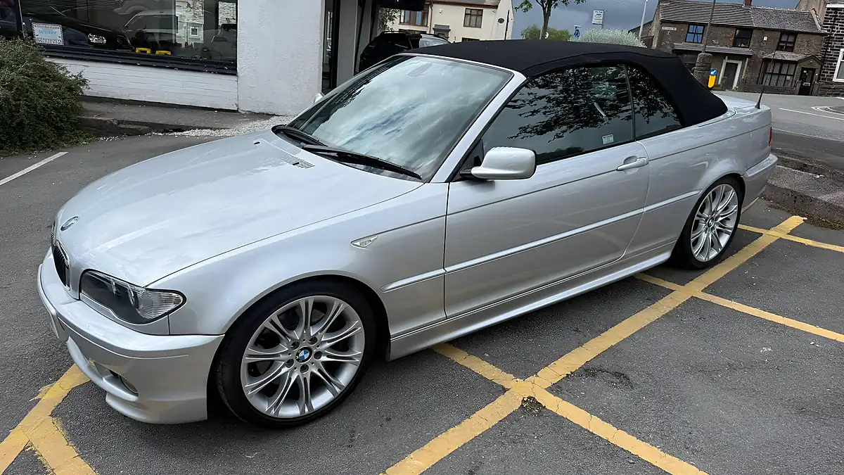 Used 2004 BMW 3 Series Sport Silver - Interior and Exterior details 10