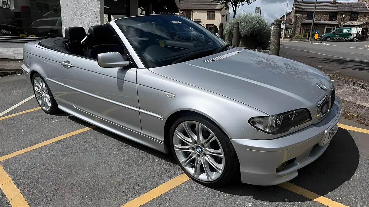 Used 2004 BMW 3 Series Sport Silver - Interior and Exterior details 14