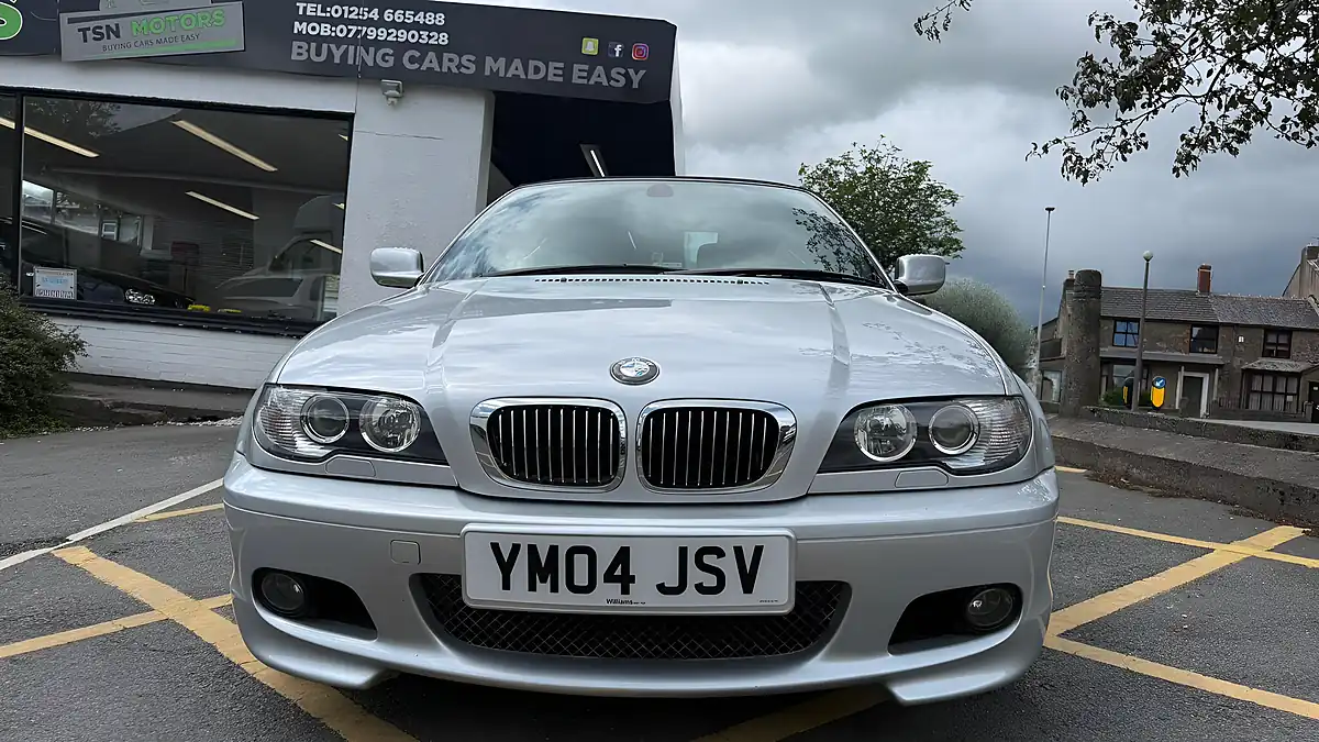 Used 2004 BMW 3 Series Sport Silver - Interior and Exterior details 15