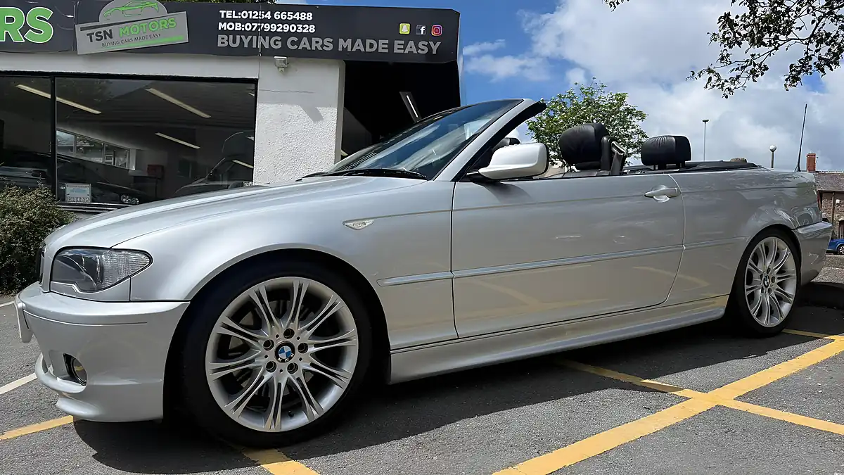 Used 2004 BMW 3 Series Sport Silver - Interior and Exterior details 16
