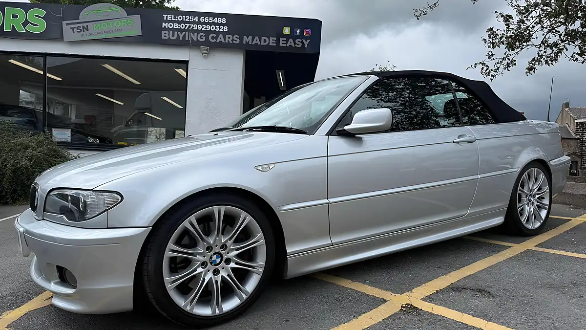 Used 2004 BMW 3 Series Sport Silver - Interior and Exterior details 3