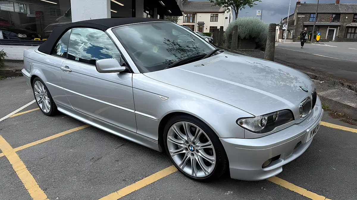 Used 2004 BMW 3 Series Sport Silver - Interior and Exterior details 8