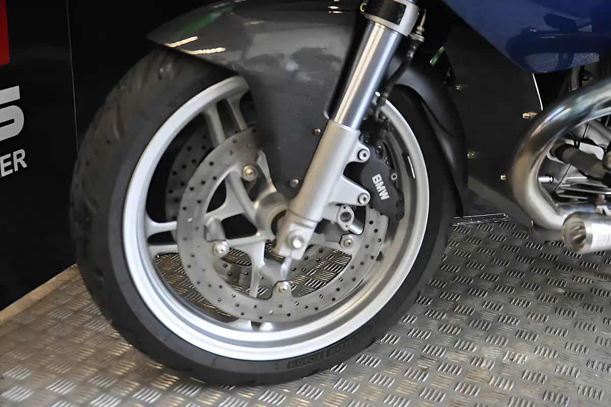Used 2004 BMW R 1100 S Blue - Interior and Exterior details 10