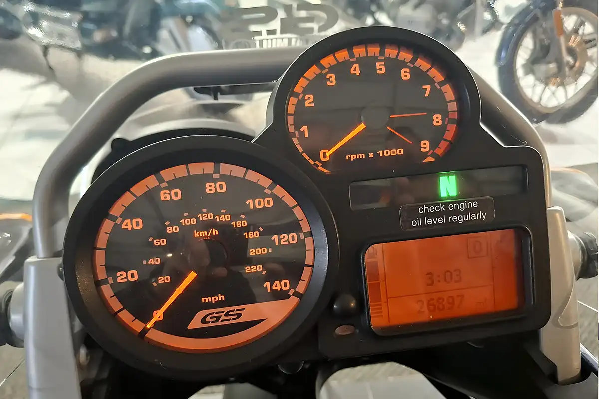 Used 2004 BMW R1200GS Blue - Interior and Exterior details 12