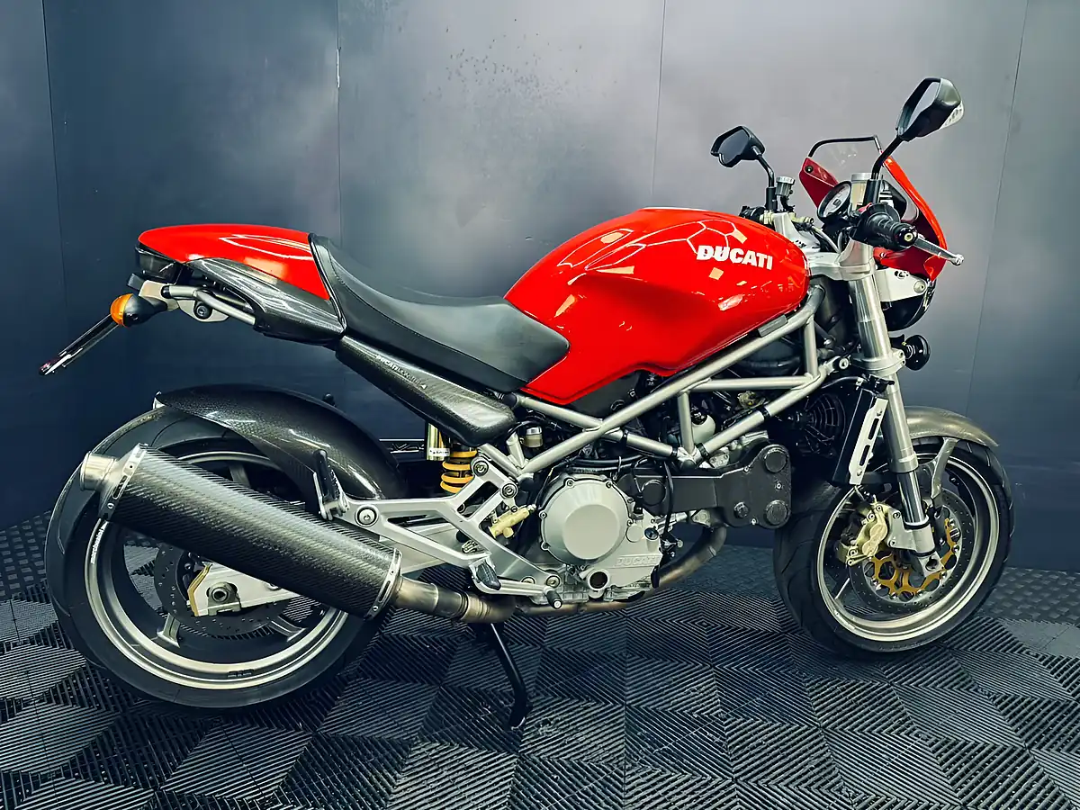Used 2004 Ducati Monster S4 Red - Interior and Exterior details 12