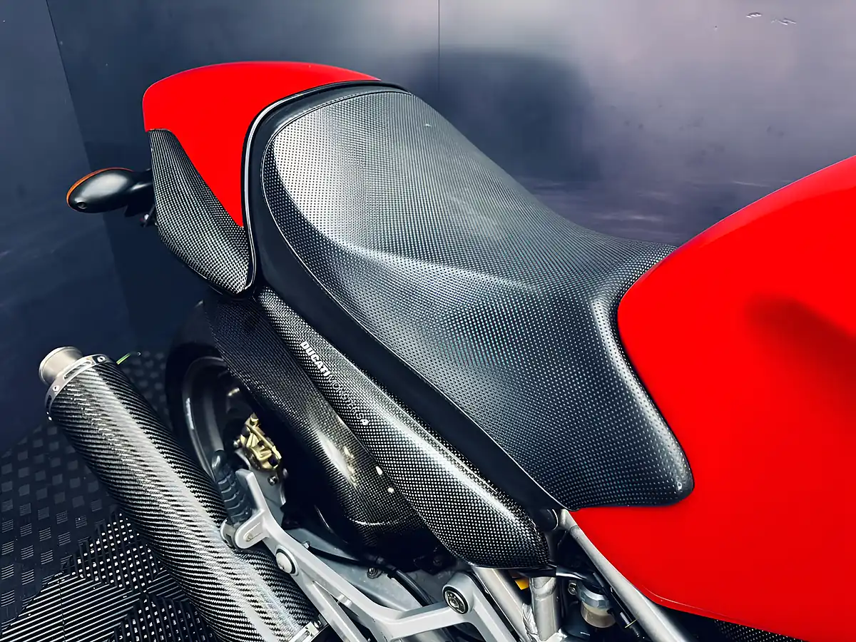 Used 2004 Ducati Monster S4 Red - Interior and Exterior details 13