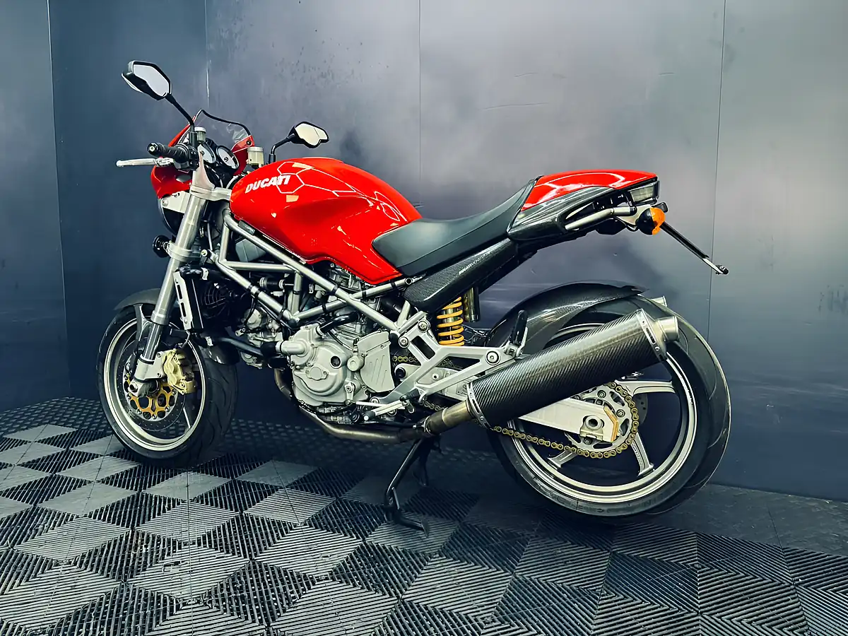 Used 2004 Ducati Monster S4 Red - Interior and Exterior details 14