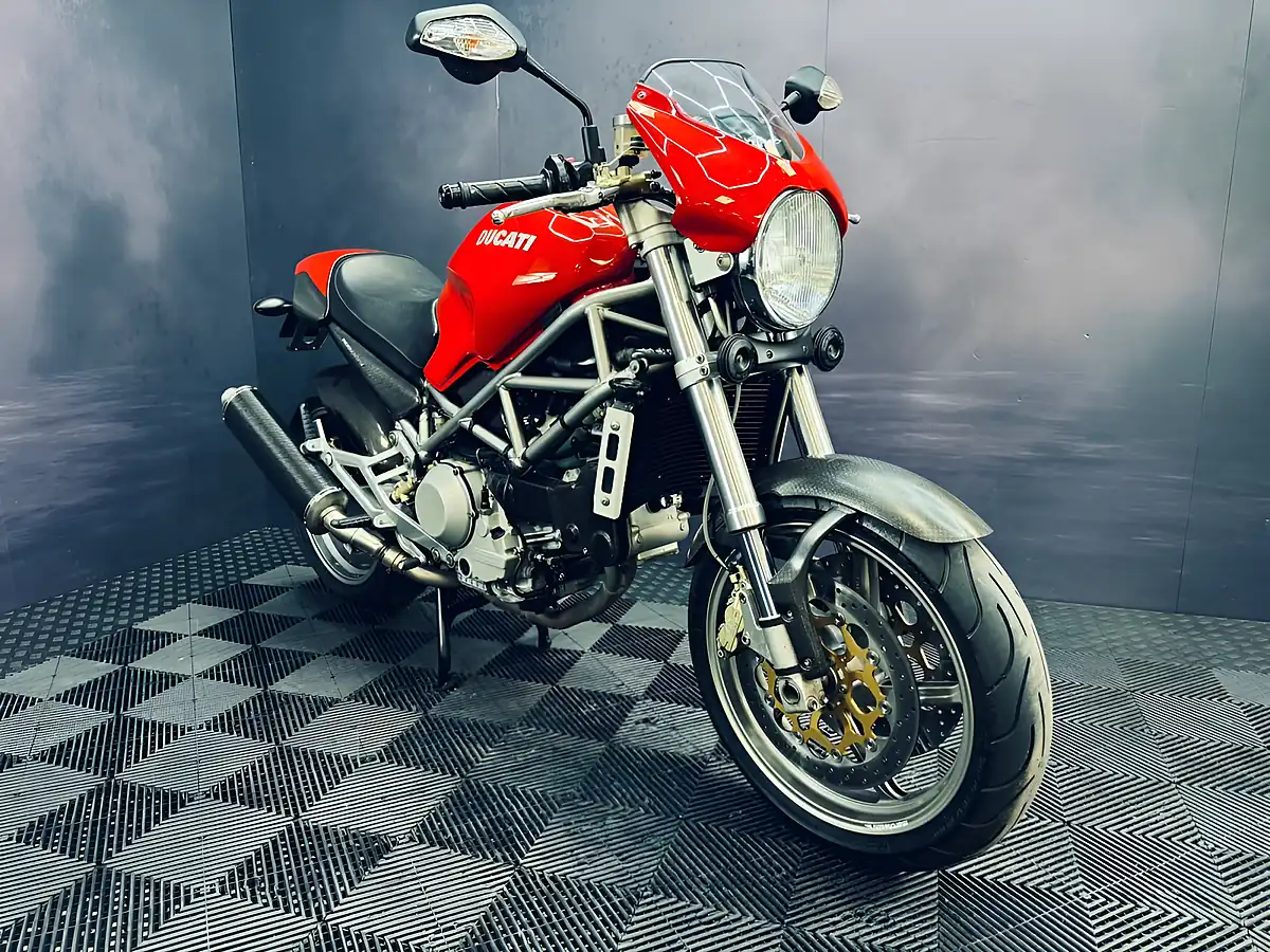 Used 2004 Ducati Monster S4 Red - Interior and Exterior details 19