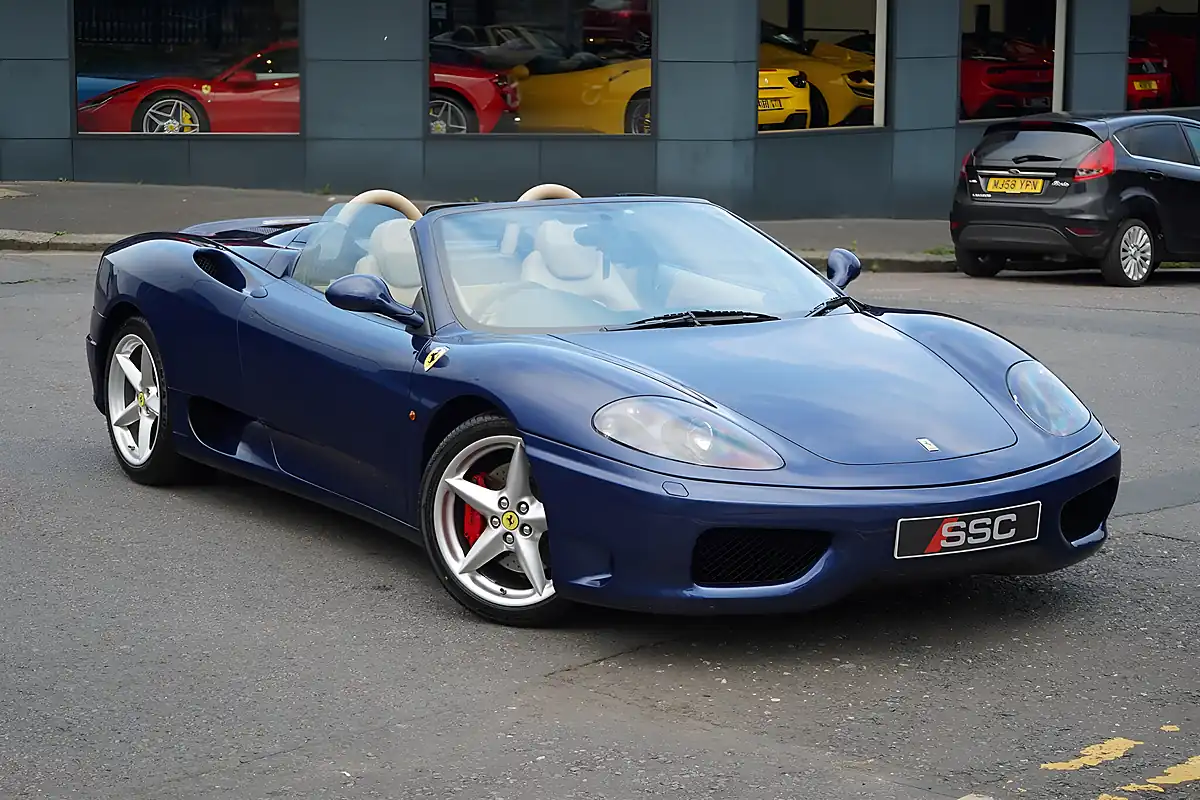 Used 2004 Ferrari 360 Spider Blue - Interior and Exterior details 19