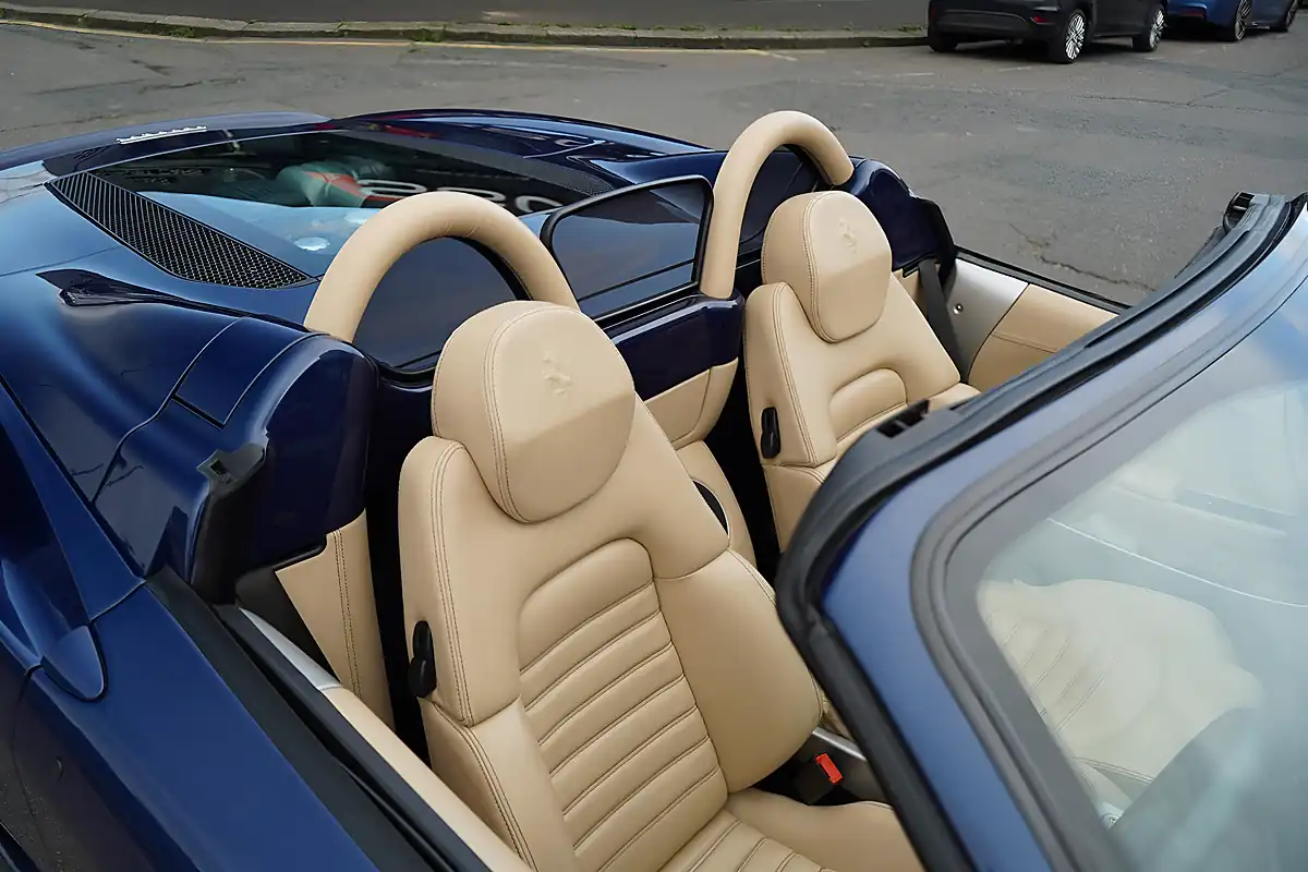 Used 2004 Ferrari 360 Spider Blue - Interior and Exterior details 3