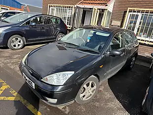 Used 2004 Ford Focus Zetec Black - Interior and Exterior details 3
