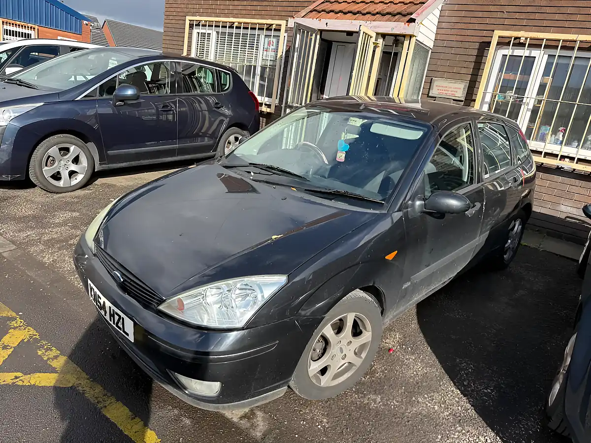 Used 2004 Ford Focus Zetec Black - Interior and Exterior details 3