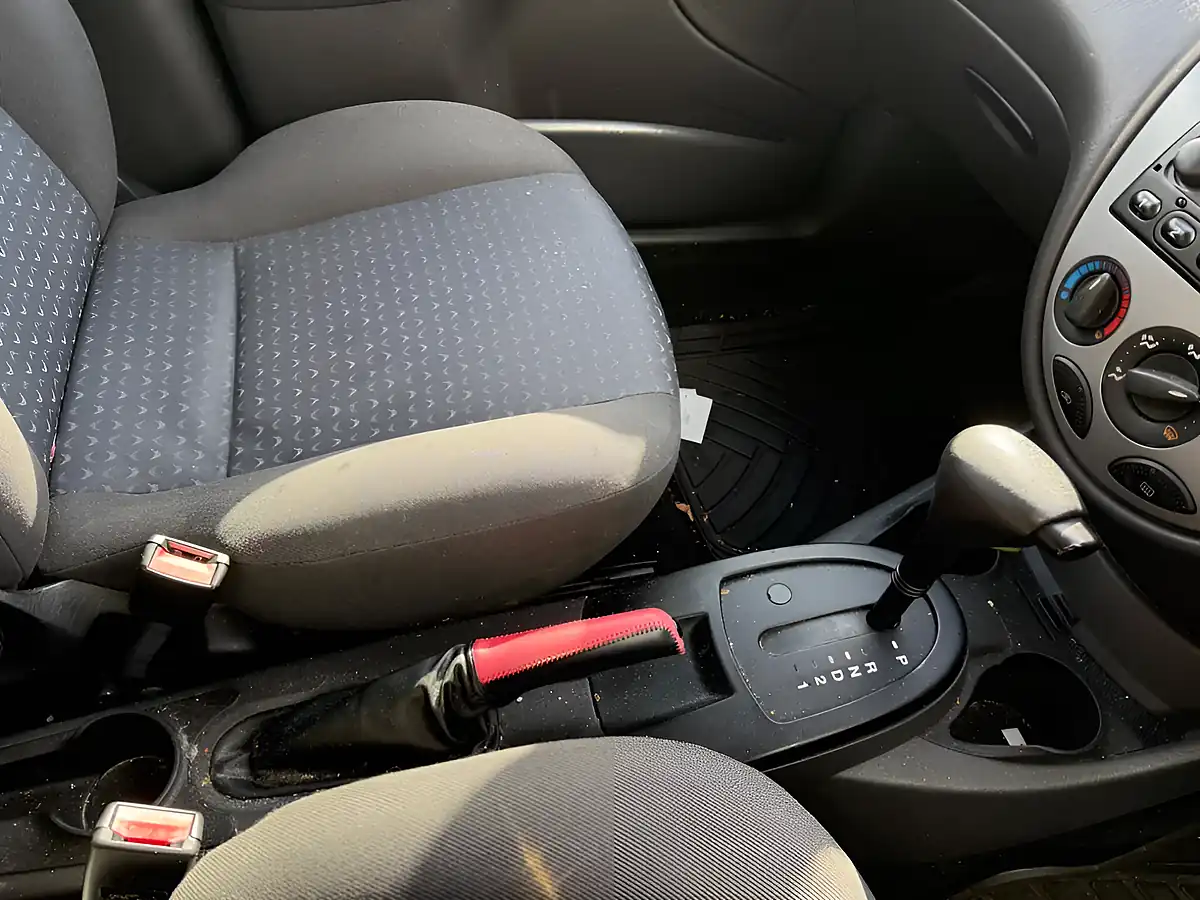 Used 2004 Ford Focus Zetec Black - Interior and Exterior details 7