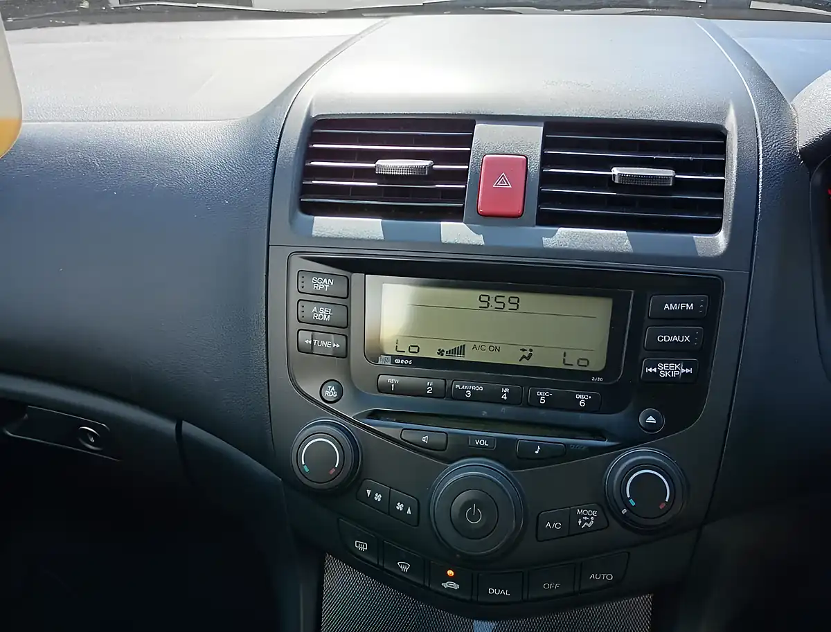 Used 2004 Honda Accord Sport Grey - Interior and Exterior details 15