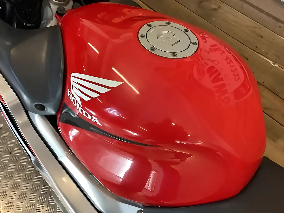 Used 2004 Honda Cbr - Interior and Exterior details 10